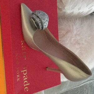 Light silver beige Satin pump